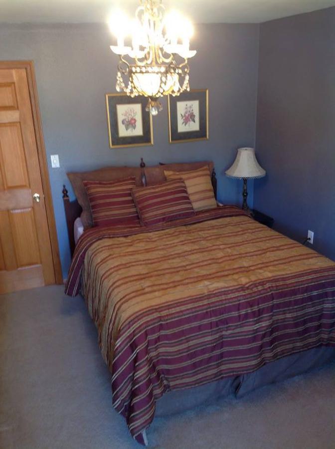 A Hyde Away Inn B&B Tok Exterior foto